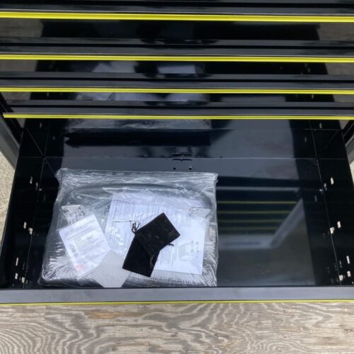 Gloss Black w/ Hi-Viz Yellow Trim krsc46 Tool Cart. This cart is in “Like New” Condition.