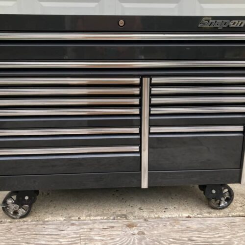 Gloss Black w/ Chrome Trim 68″ EPIQ KETN682.